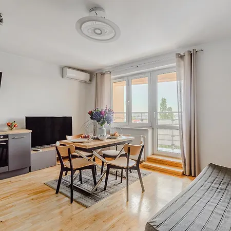 Ostrobramska - Praga Poludnie *