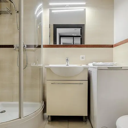 Apartment Ostrobramska - Praga Poludnie